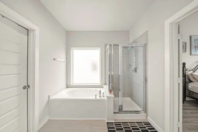 $2,750 | 18419 Windy Knl Way, Houston, TX 77084