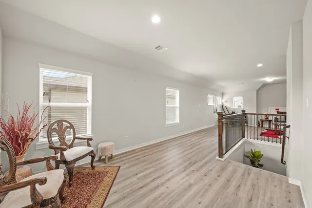 $2,750 | 18419 Windy Knl Way, Houston, TX 77084