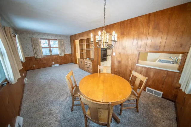 $300,000 | 403 16th Avenue Southwest, Rochester, MN 55902