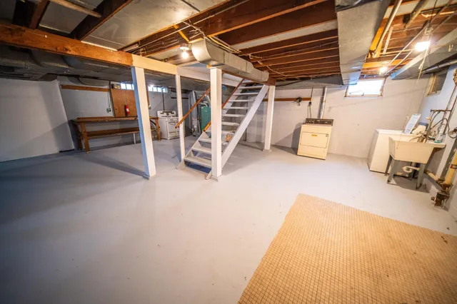 $300,000 | 403 16th Avenue Southwest, Rochester, MN 55902