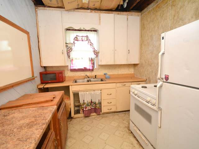 921 Stone Hill Road Warren, PA 16365 - Photo 6 of 16 Gallery Image 6