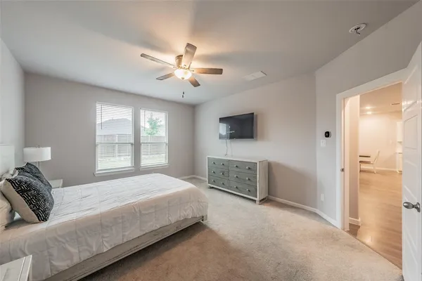 $345,000 | 601 Bethpage Drive, Red Oak, TX 75154