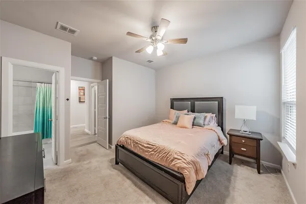 $345,000 | 601 Bethpage Drive, Red Oak, TX 75154