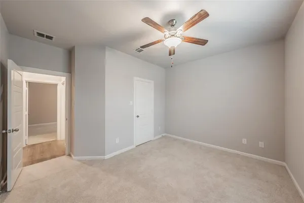 $345,000 | 601 Bethpage Drive, Red Oak, TX 75154