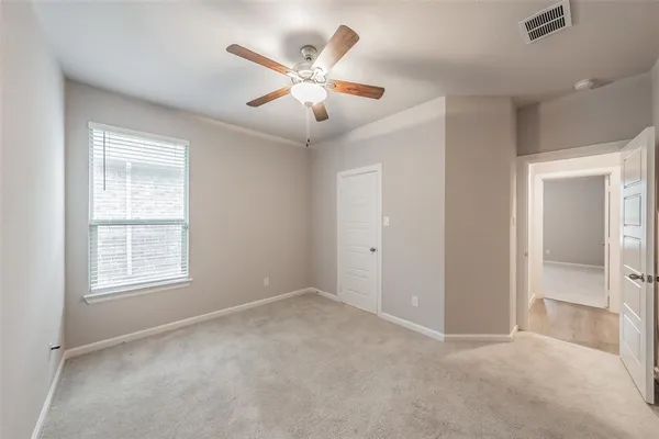 $345,000 | 601 Bethpage Drive, Red Oak, TX 75154