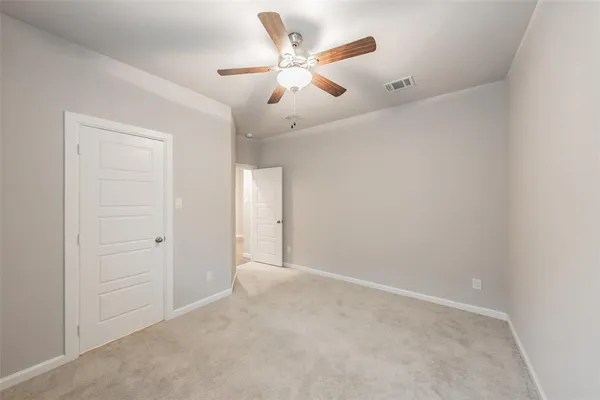 $345,000 | 601 Bethpage Drive, Red Oak, TX 75154