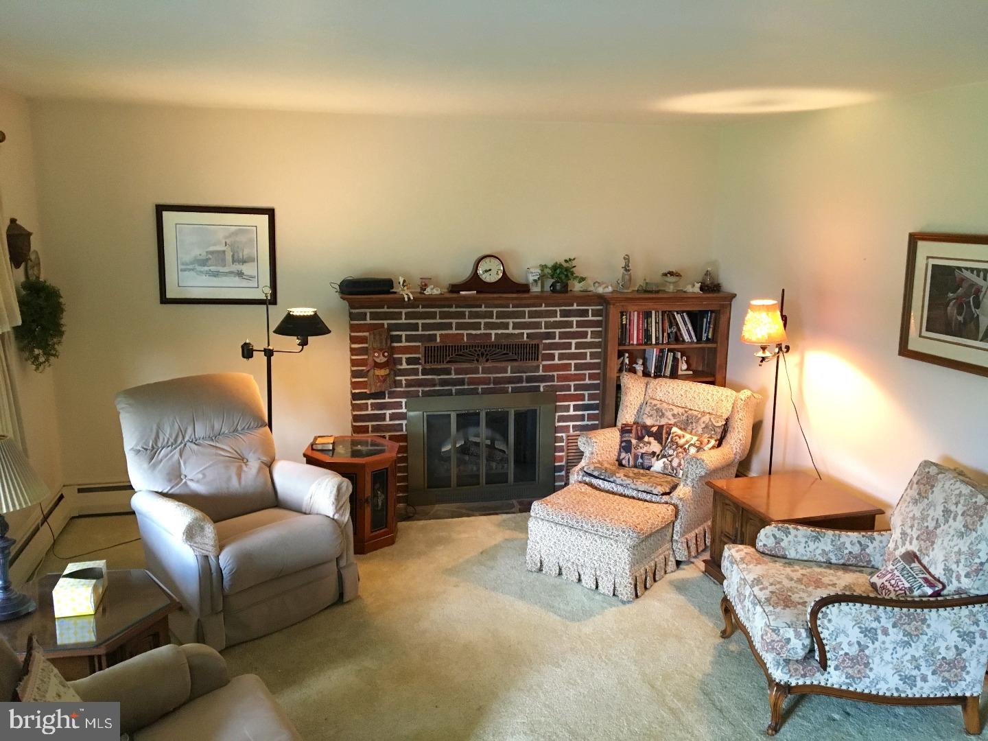 181 Kemp Road Pottstown, PA 19465 - Photo 4 of 9 Gallery Image 4
