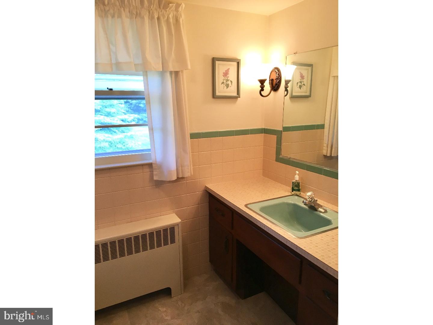 181 Kemp Road Pottstown, PA 19465 - Photo 8 of 9 Gallery Image 8
