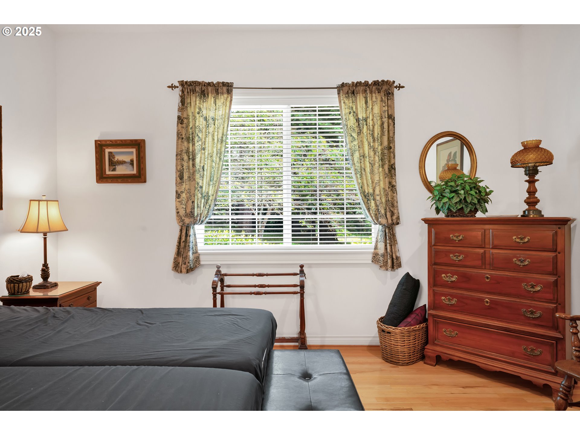 83485 Clear Lake Road Florence, OR 97439 - Photo 27 of 47 a living room with furniture and a window
