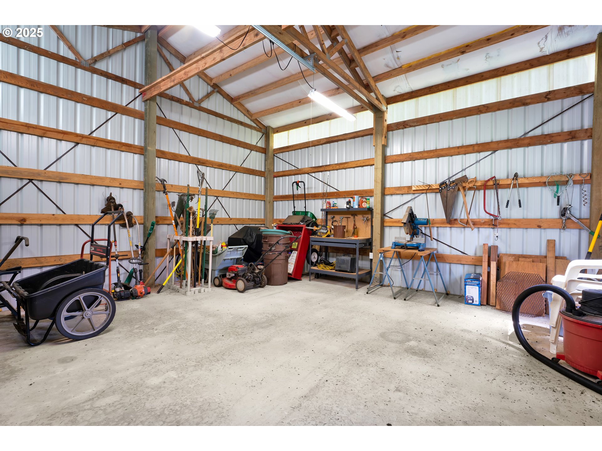 83485 Clear Lake Road Florence, OR 97439 - Photo 43 of 47 a view of parking