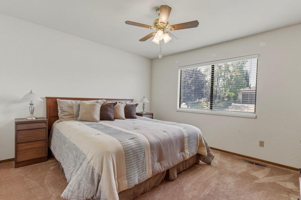 805 South Ridgemark Drive Hollister, CA 95023 - Photo 16 of 42