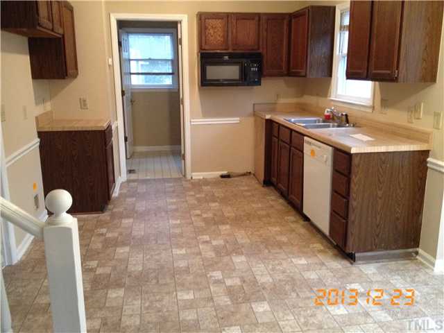4536 Draper Road Raleigh, NC 27616 - Photo 3 of 11