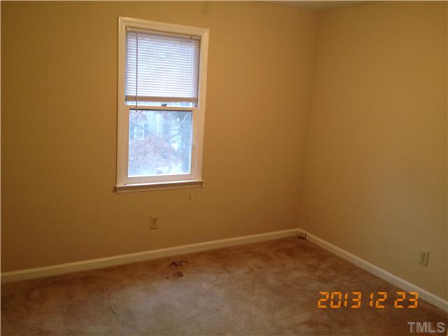4536 Draper Road Raleigh, NC 27616 - Photo 8 of 11