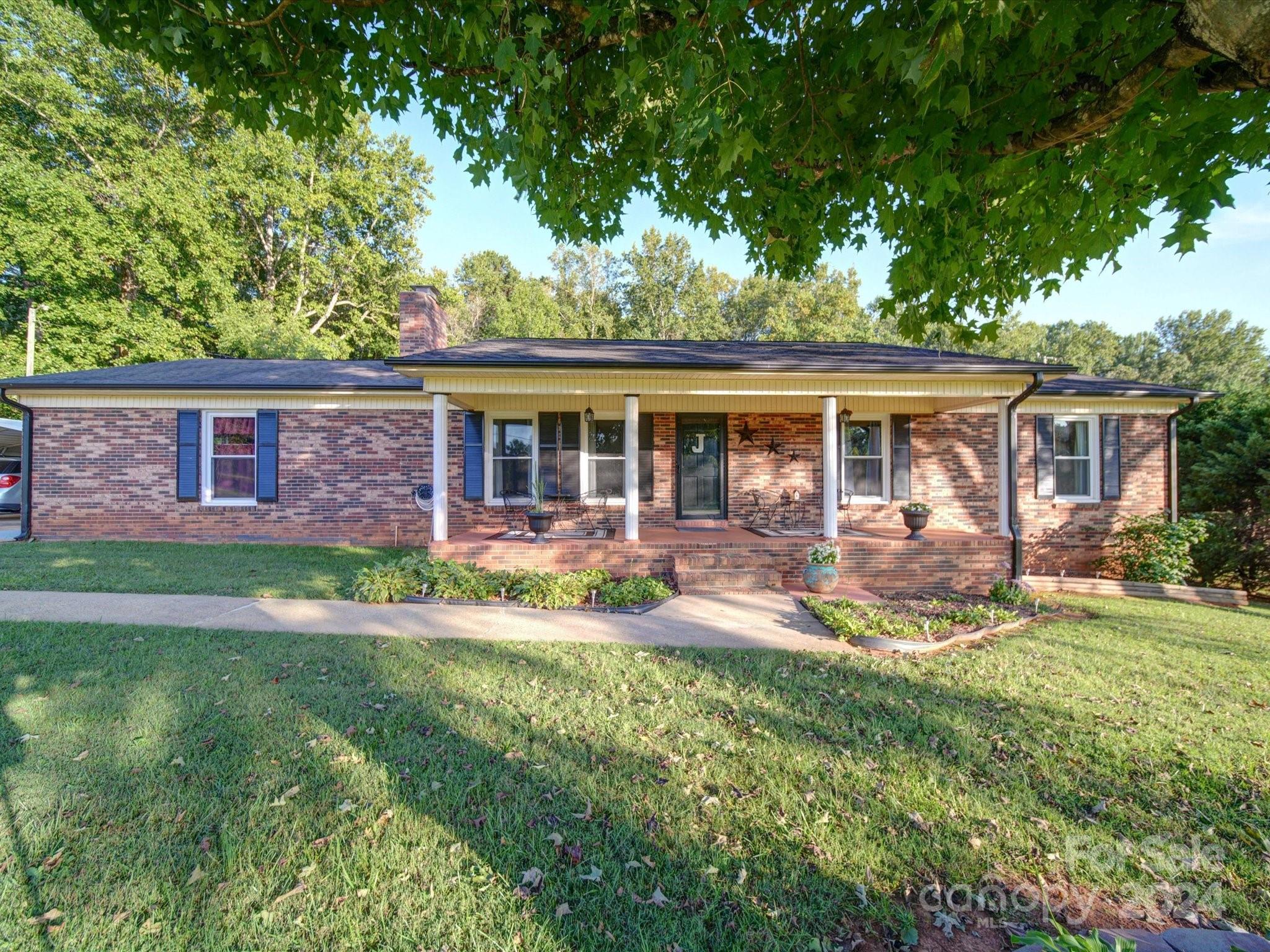 884 Kiser Road Bessemer City, NC 28016 - Photo 1 of 40