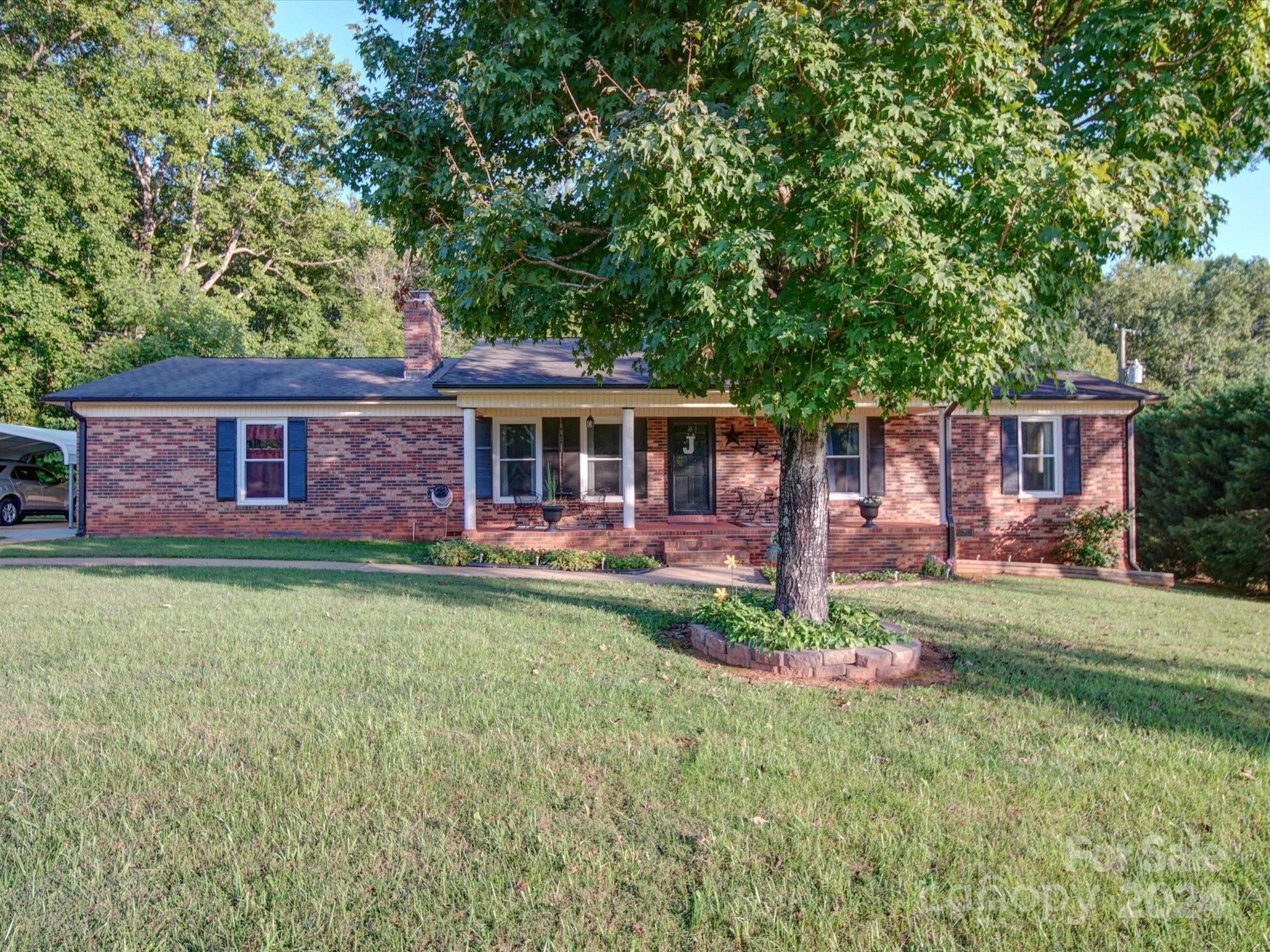 884 Kiser Road Bessemer City, NC 28016 - Photo 2 of 40