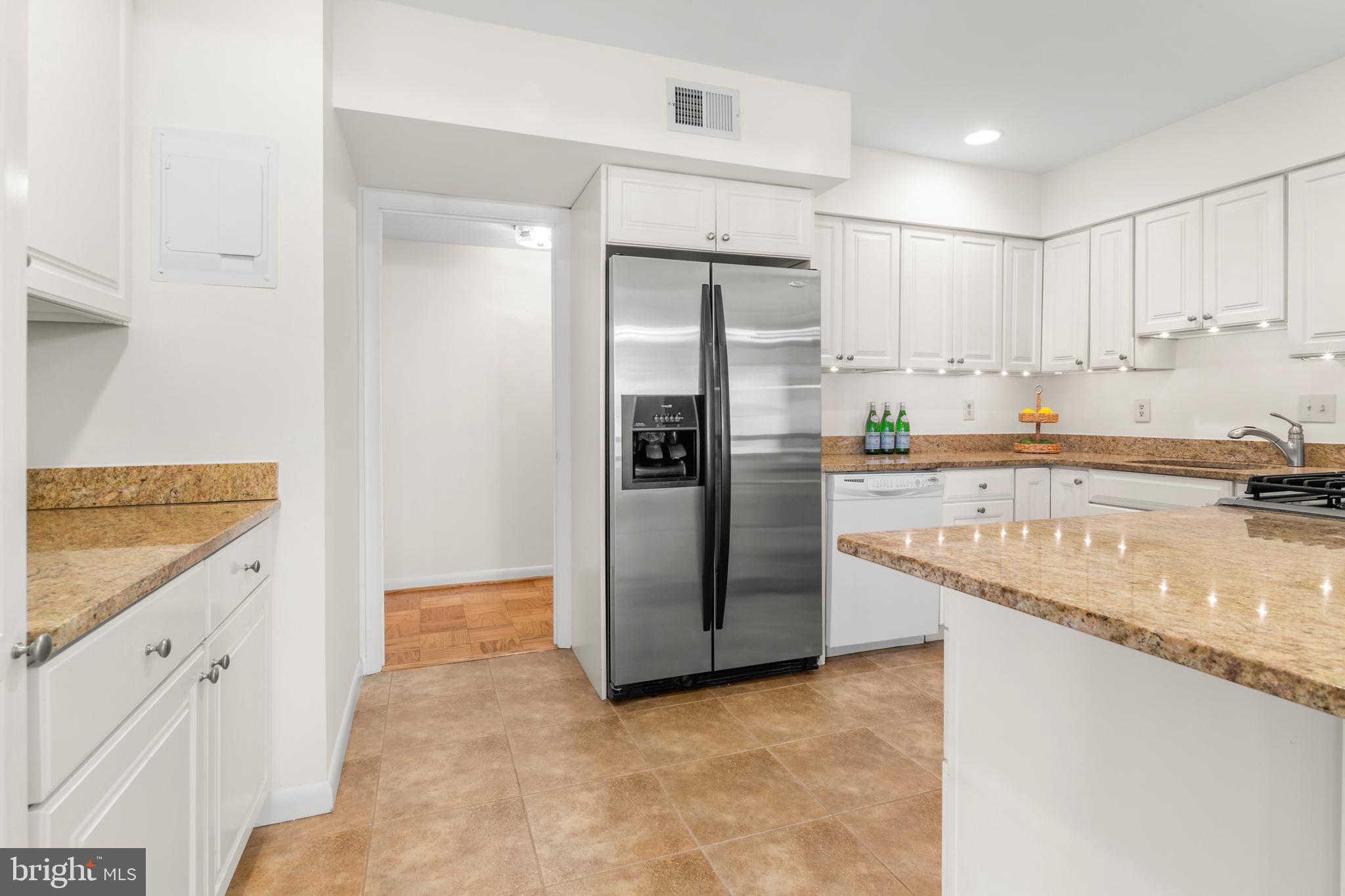 10069 Windstream Drive, Unit 4 Columbia, MD 21044 - Photo 5 of 76