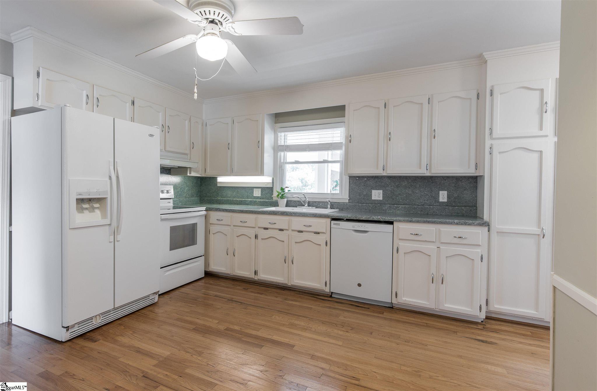 806 Hudson Road Greenville, SC 29615 - Photo 12 of 25 Gallery Image 12