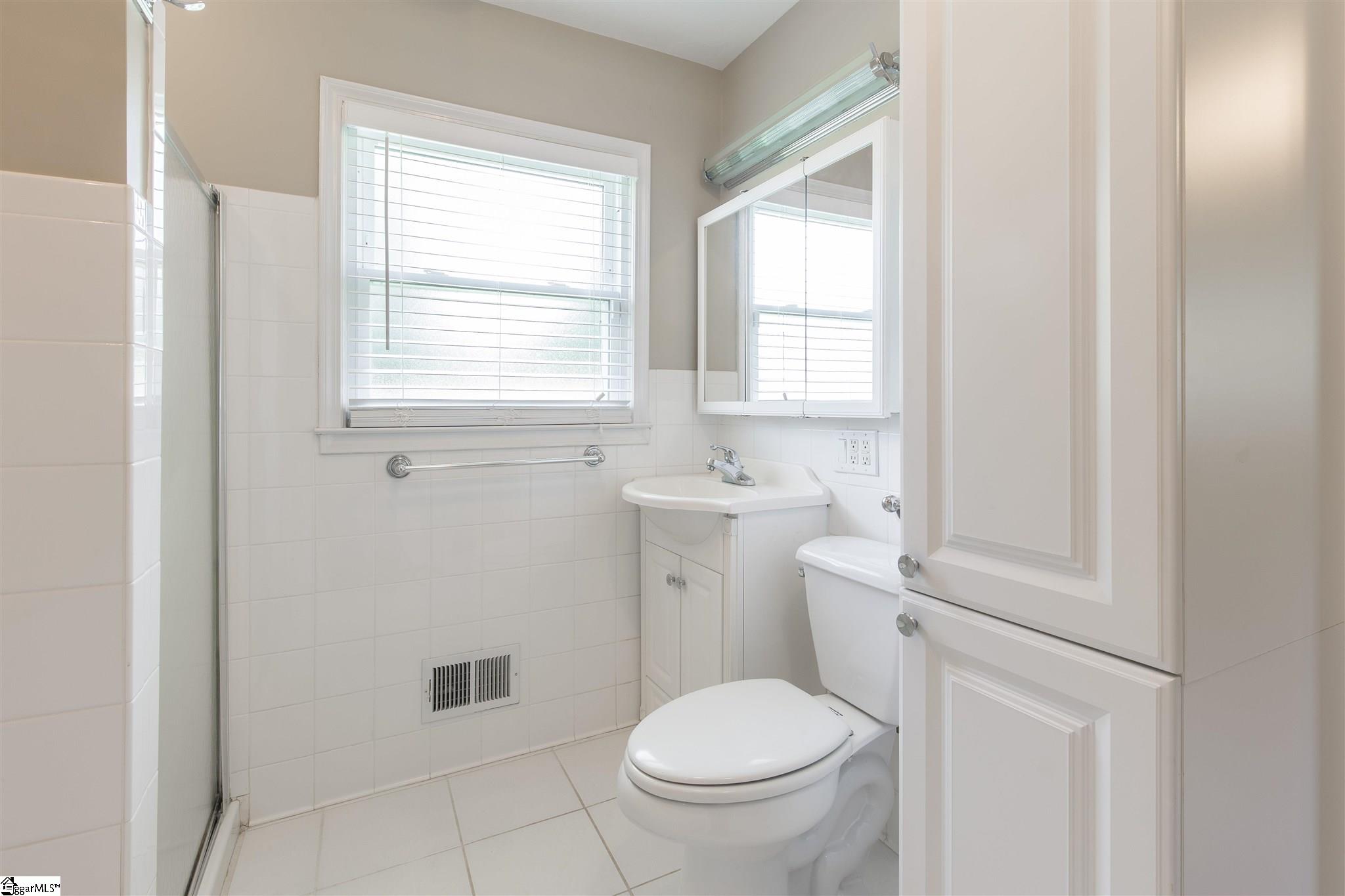 806 Hudson Road Greenville, SC 29615 - Photo 19 of 25 Gallery Image 19