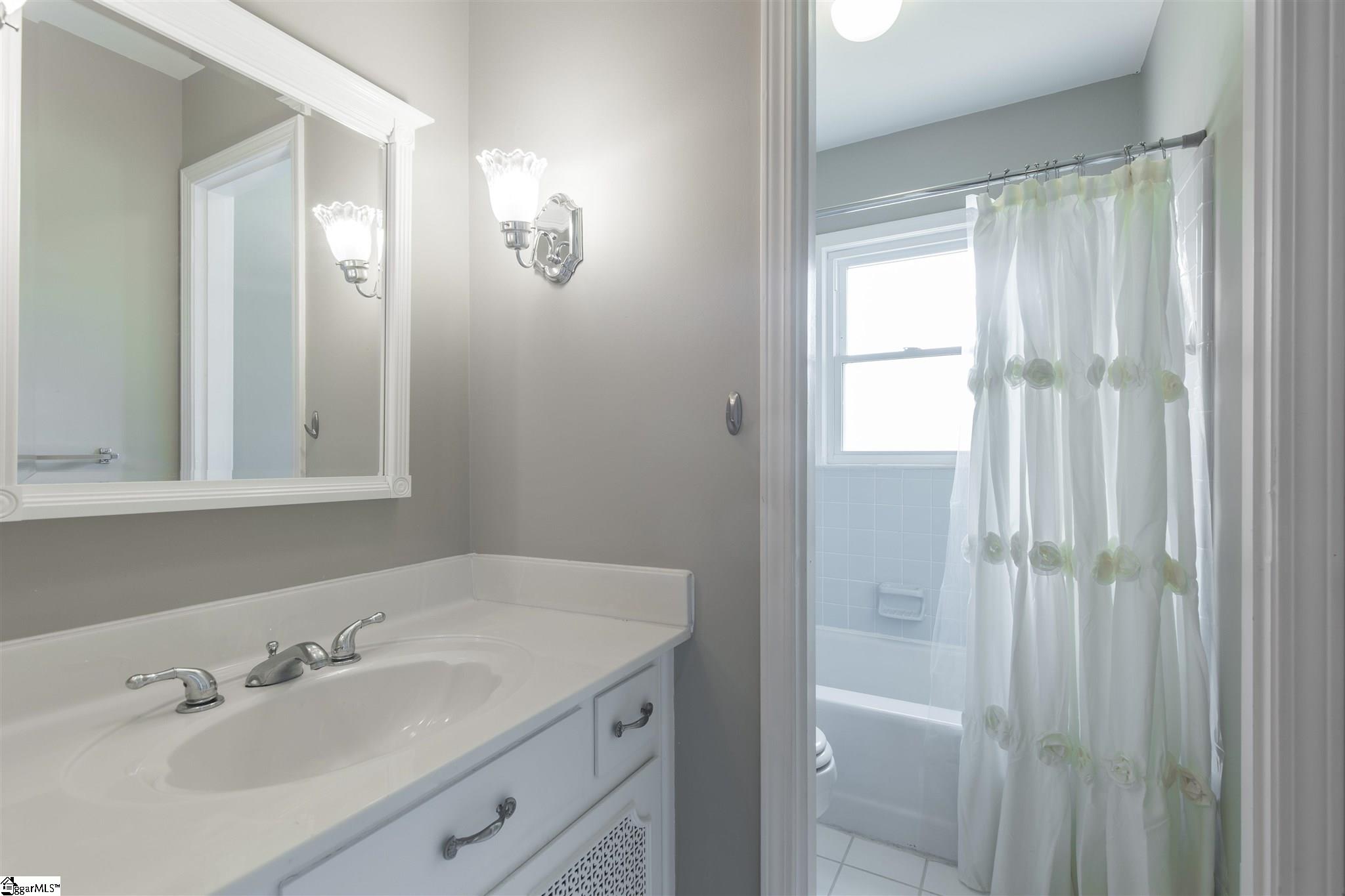 806 Hudson Road Greenville, SC 29615 - Photo 22 of 25 Gallery Image 22