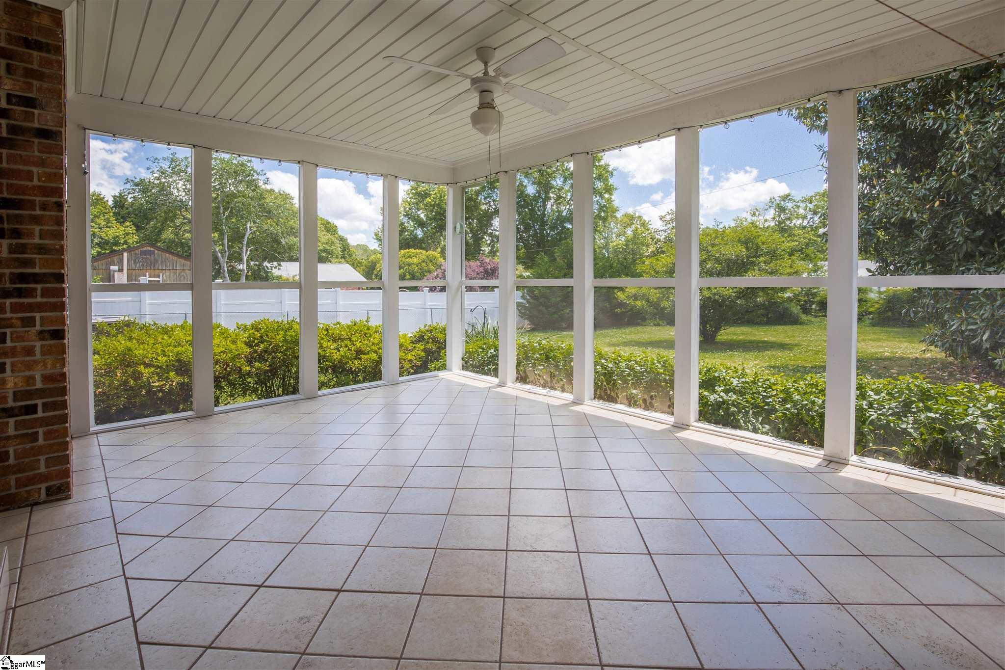 806 Hudson Road Greenville, SC 29615 - Photo 8 of 25 Gallery Image 8