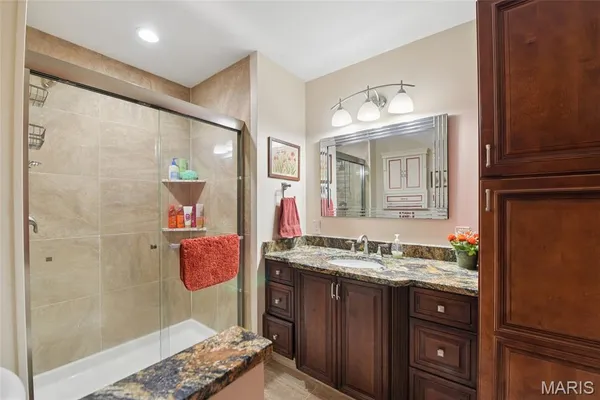 $460,000 | 21 West Village Drive, St. Charles, MO 63303