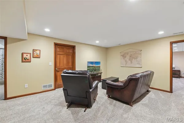 $460,000 | 21 West Village Drive, St. Charles, MO 63303