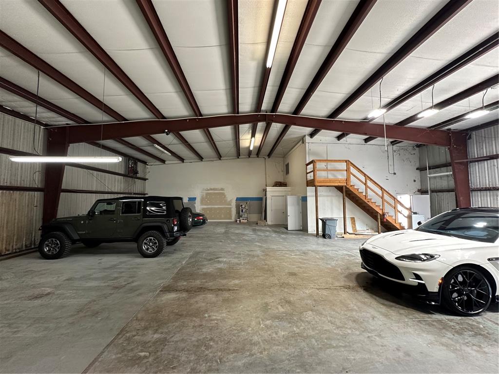 4459 Holden Road Lakeland, FL 33811 - Photo 11 of 27 a view of car garage
