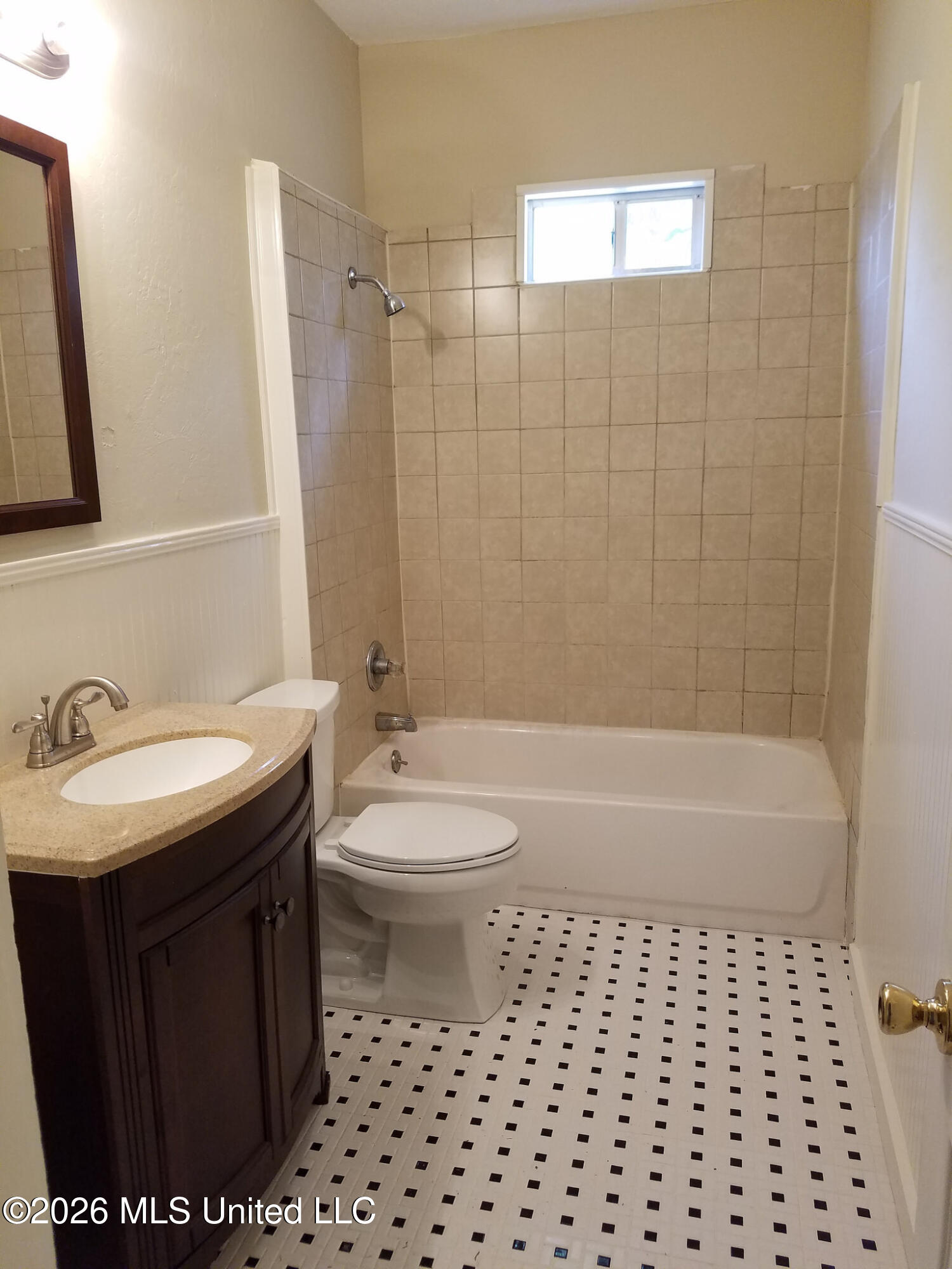 103 East Sproles Street Clinton, MS 39056 - Photo 7 of 11 full bathroom