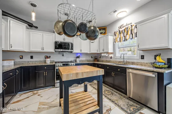 $540,000 | 202 Knightheads Drive, Swansboro, NC 28584