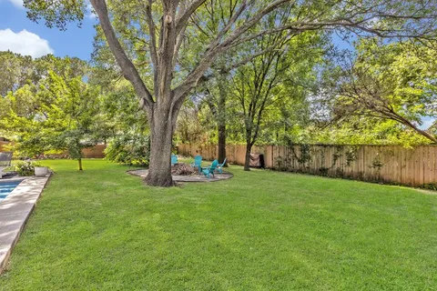 $770,000 | 9907 Woodgrove Drive, Dallas, TX 75218