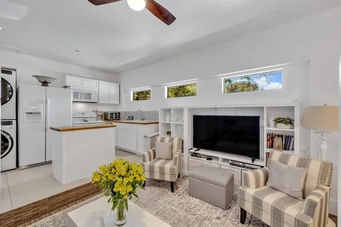 $770,000 | 9907 Woodgrove Drive, Dallas, TX 75218