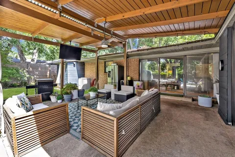 $770,000 | 9907 Woodgrove Drive, Dallas, TX 75218