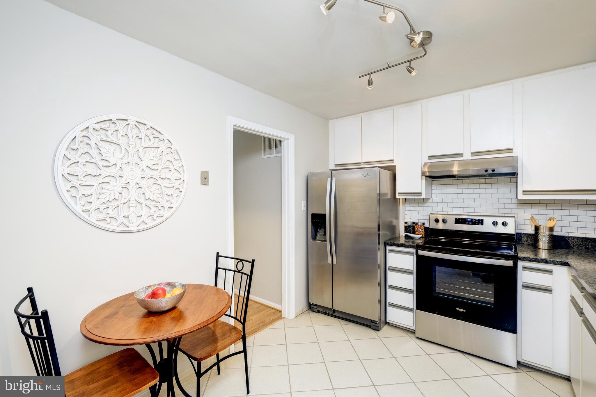 7930 Bubbling Brook Circle Springfield, VA 22153 - Photo 8 of 25