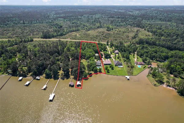 $1,950,000 | 101 Oak Arbor Lane, Coldspring, TX 77331