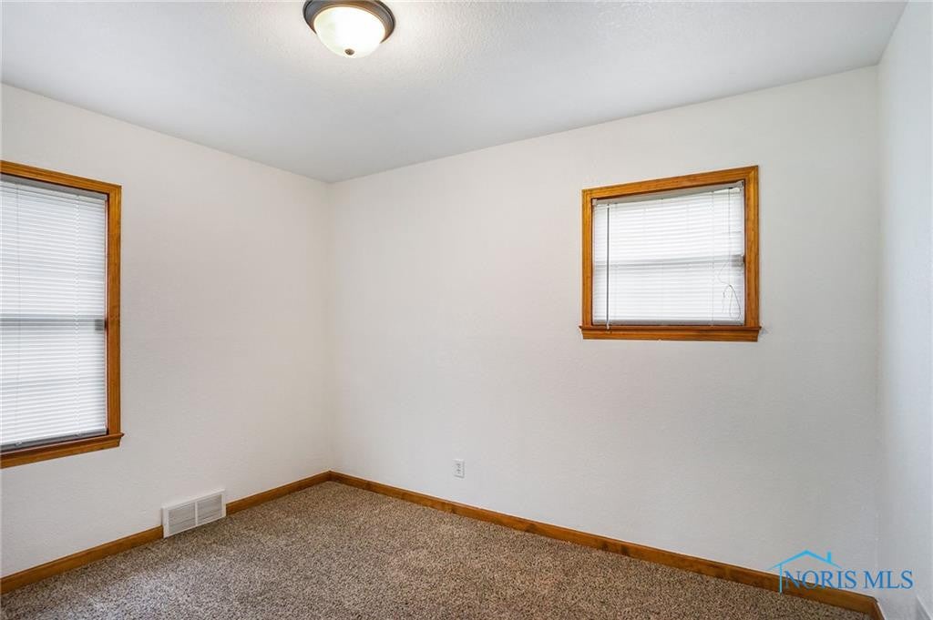 904 Mambrino Road Oregon, OH 43616 - Photo 12 of 28 Gallery Image 12