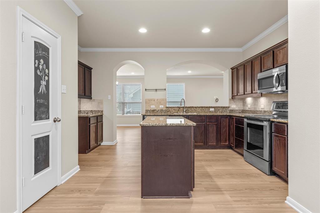 10860 Burnham Drive Waco, TX 76708 - Photo 16 of 36