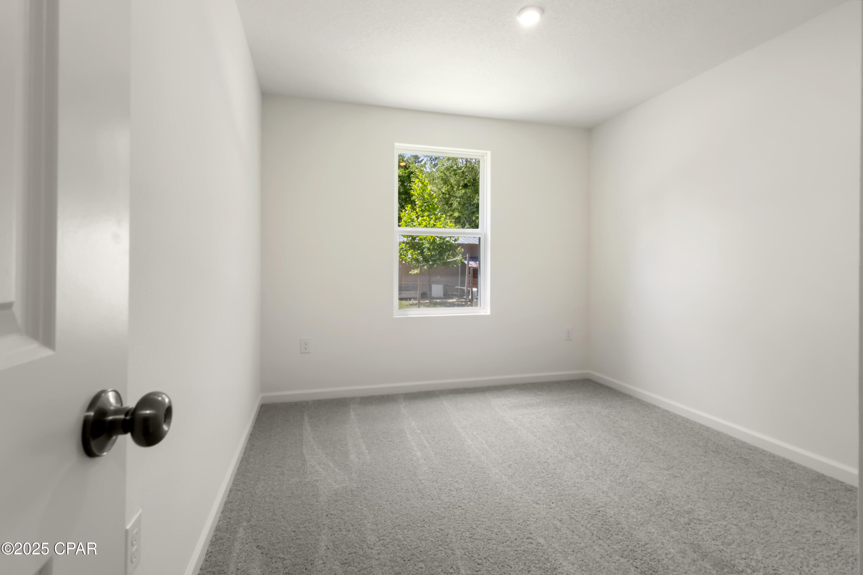 4114 Flint Avenue Chipley, FL 32428 - Photo 8 of 28