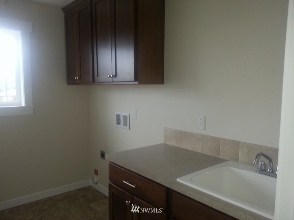 200 Northwest 4th Street Renton, WA 98057 - Photo 22 of 25