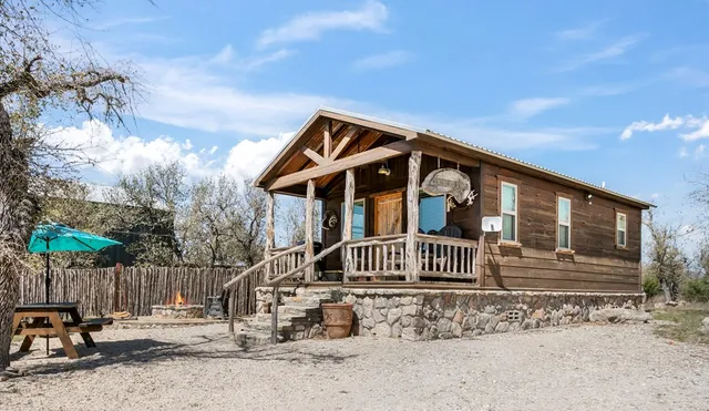 $1,999,000 | 100 Five Star Trail, Fredericksburg, TX 78624