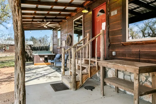 $1,999,000 | 100 Five Star Trail, Fredericksburg, TX 78624