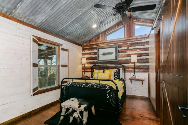 $1,999,000 | 100 Five Star Trail, Fredericksburg, TX 78624