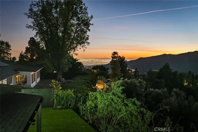 $2,895,000 | 5481 Ocean View Boulevard, La Canada Flintridge, CA 91011