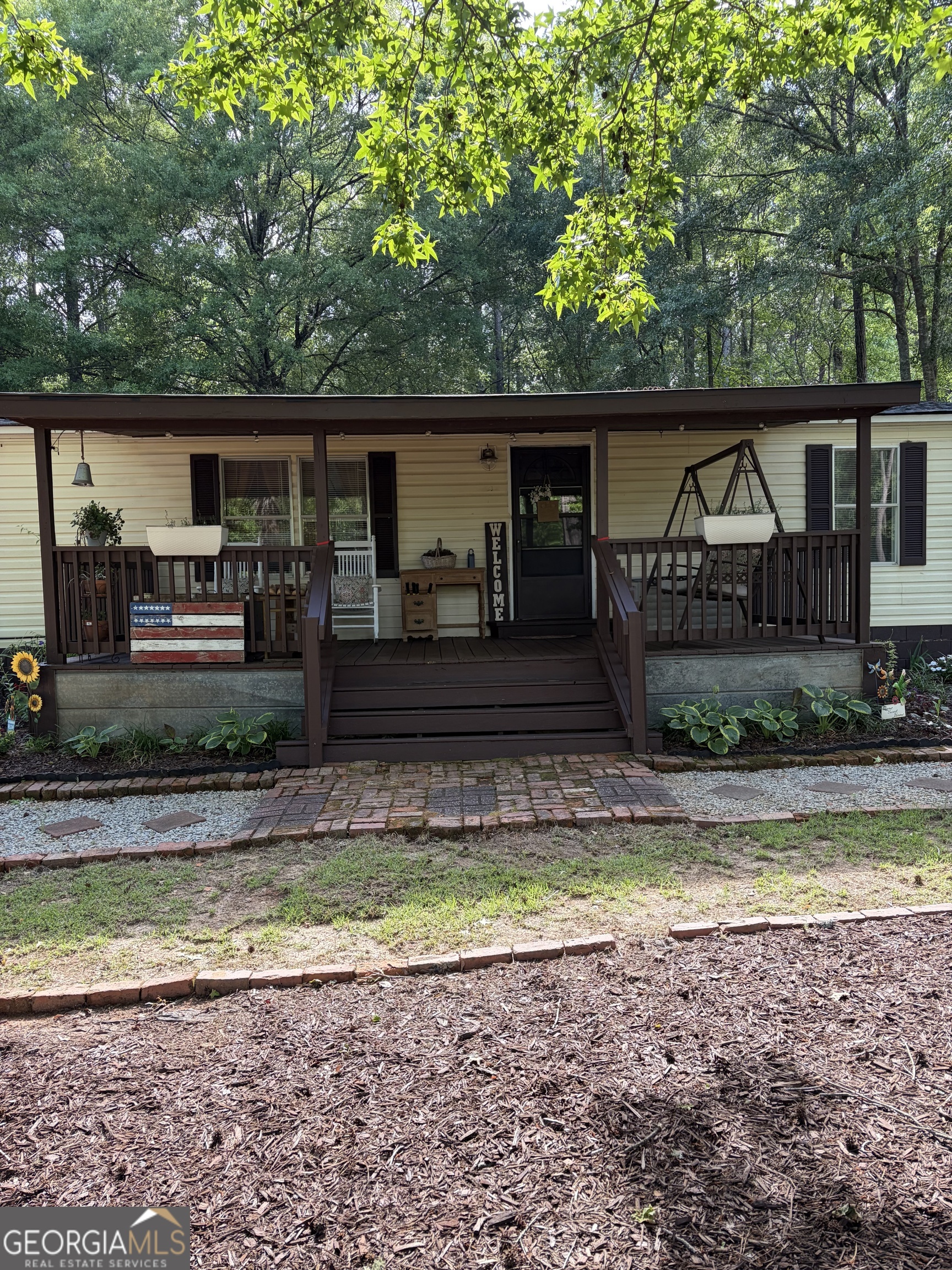 1424 Al Roberts Road Senoia, GA 30276 - Photo 6 of 23