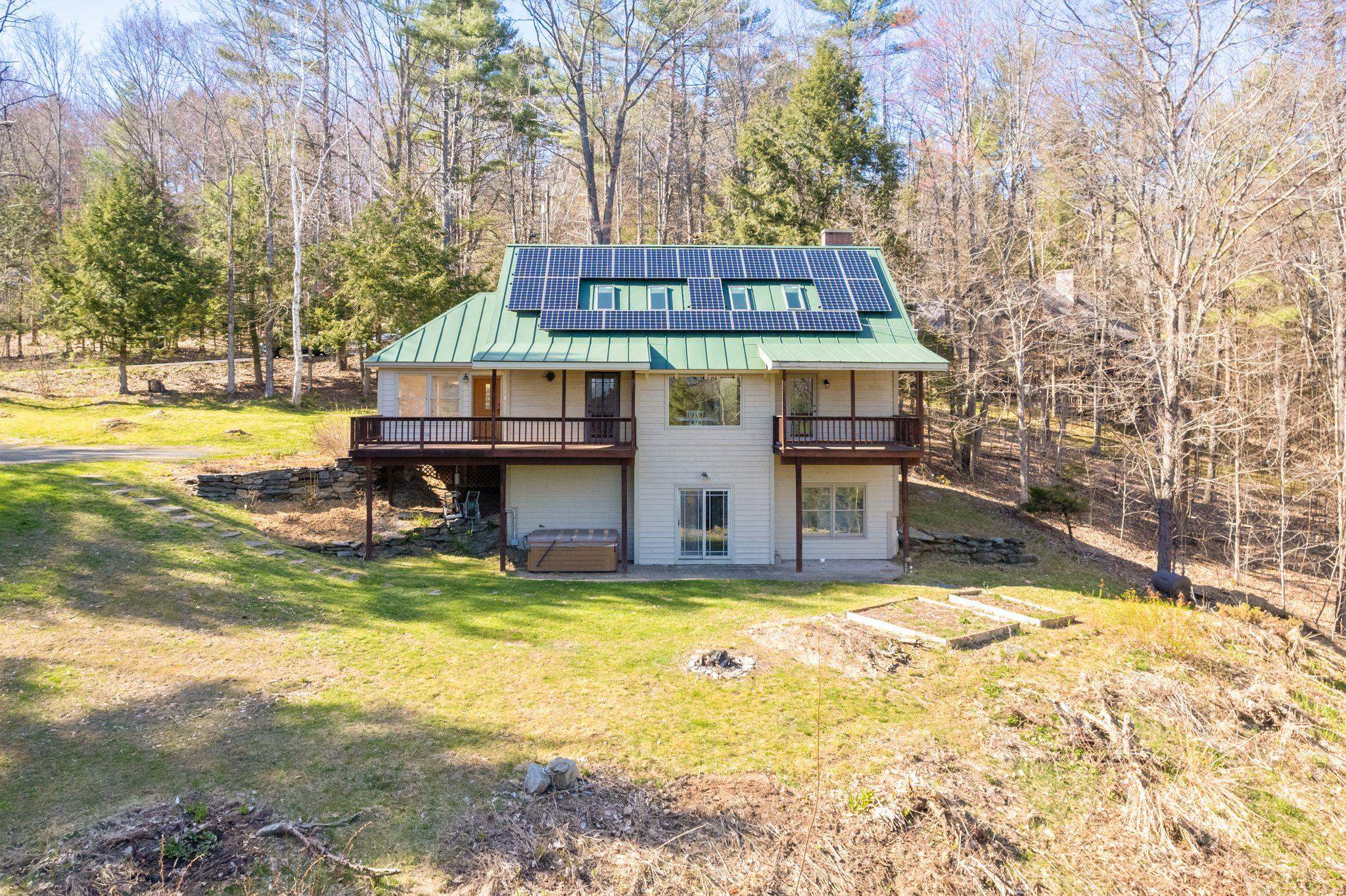 423 Morgan Road Hartford, VT 05059 - Photo 28 of 34 Gallery Image 28