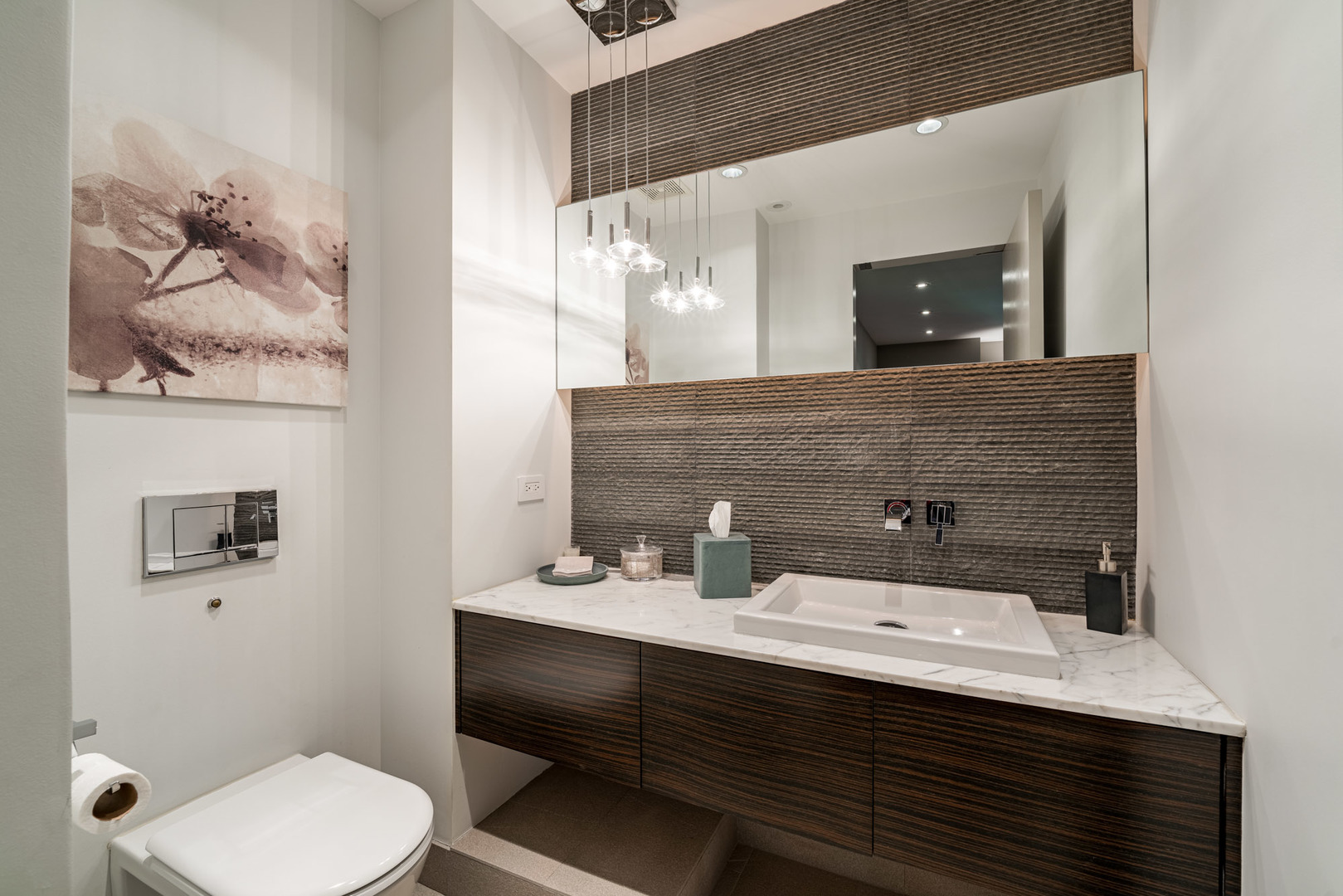 20 East Cedar Street, Unit 4D Chicago, IL 60611 - Photo 15 of 29 a bathroom with a sink a toilet and shower