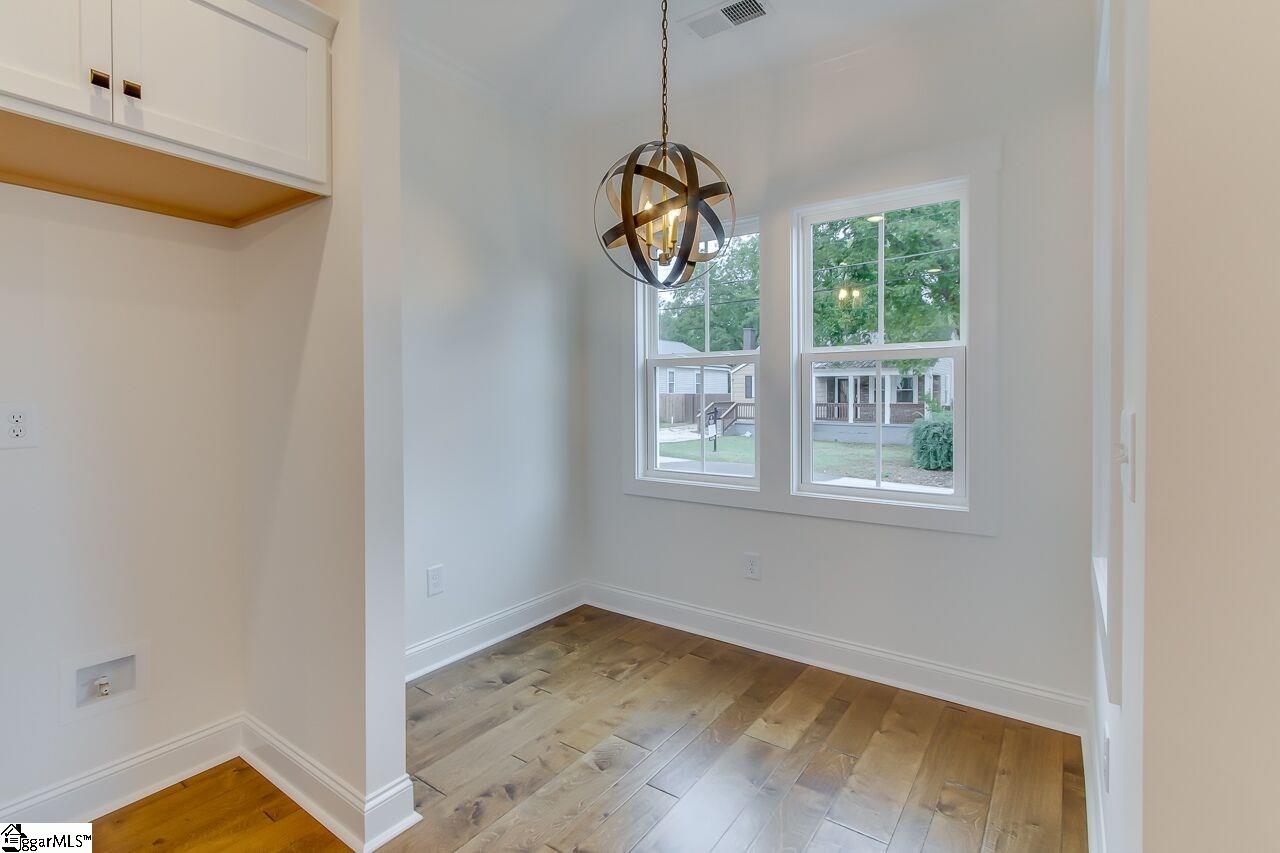 28 Ridgeway Avenue Greenville, SC 29607 - Photo 11 of 30