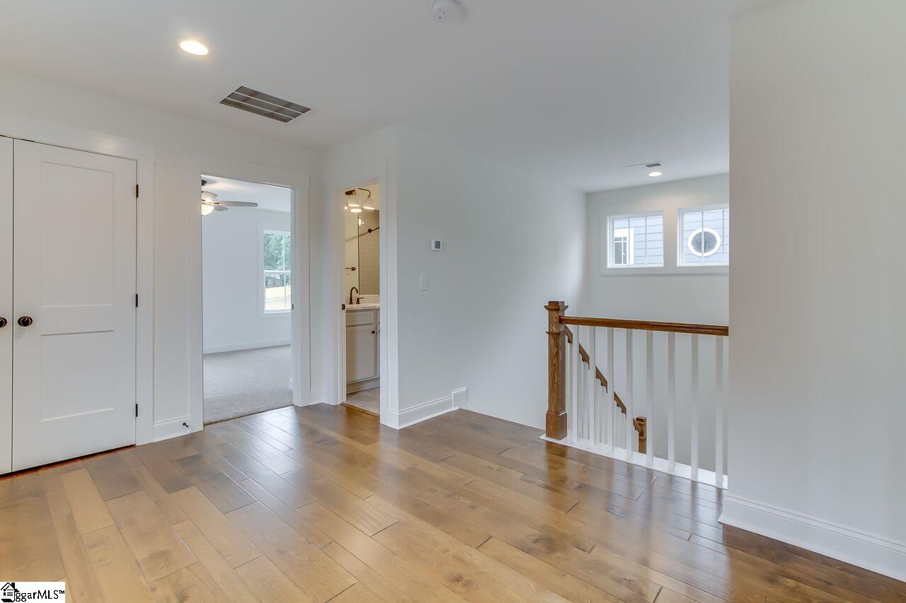 28 Ridgeway Avenue Greenville, SC 29607 - Photo 15 of 30
