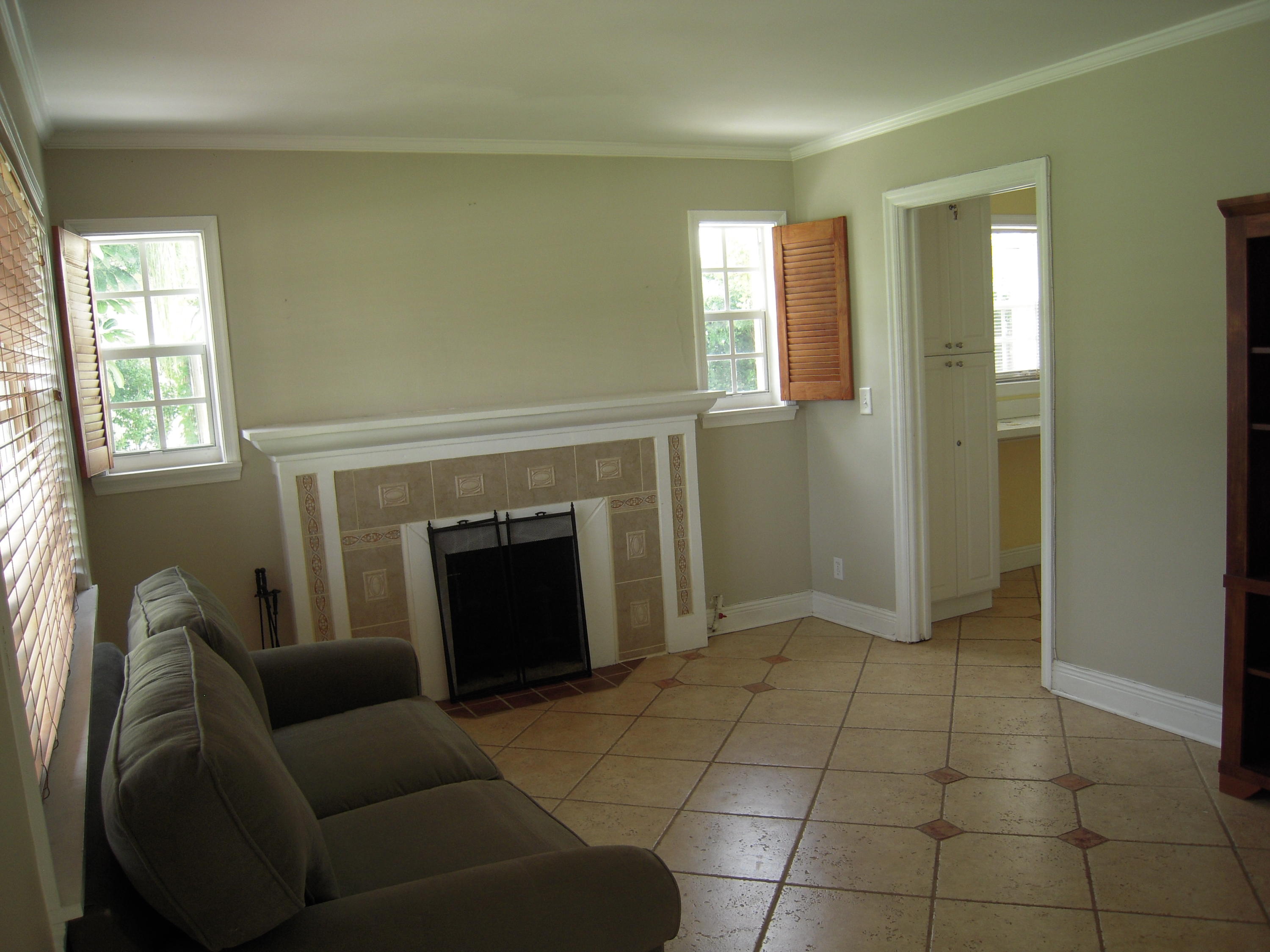 245 Cortez Road West Palm Beach, FL 33405 - Photo 2 of 13 245 Cortez !! 011