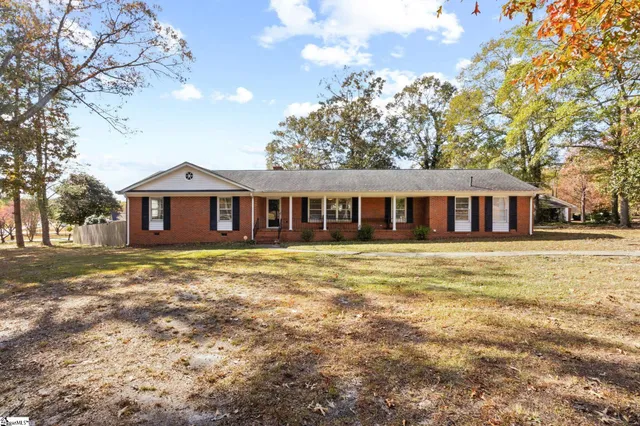 $374,687 | 1 Dellrose Circle, Taylors, SC 29687