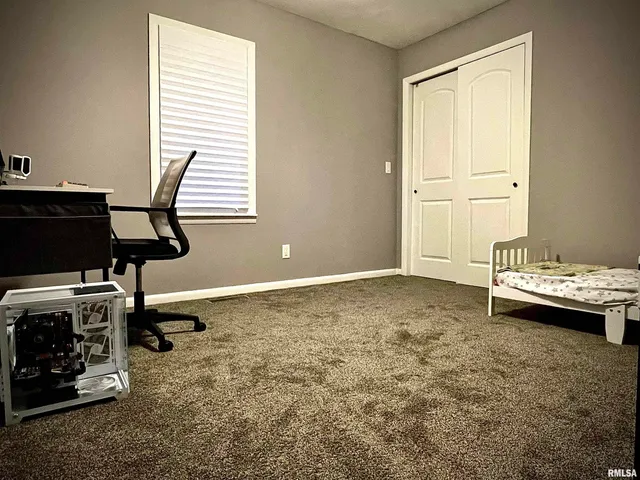 $255,000 | 112 Hillcrest Drive, Goreville, IL 62939